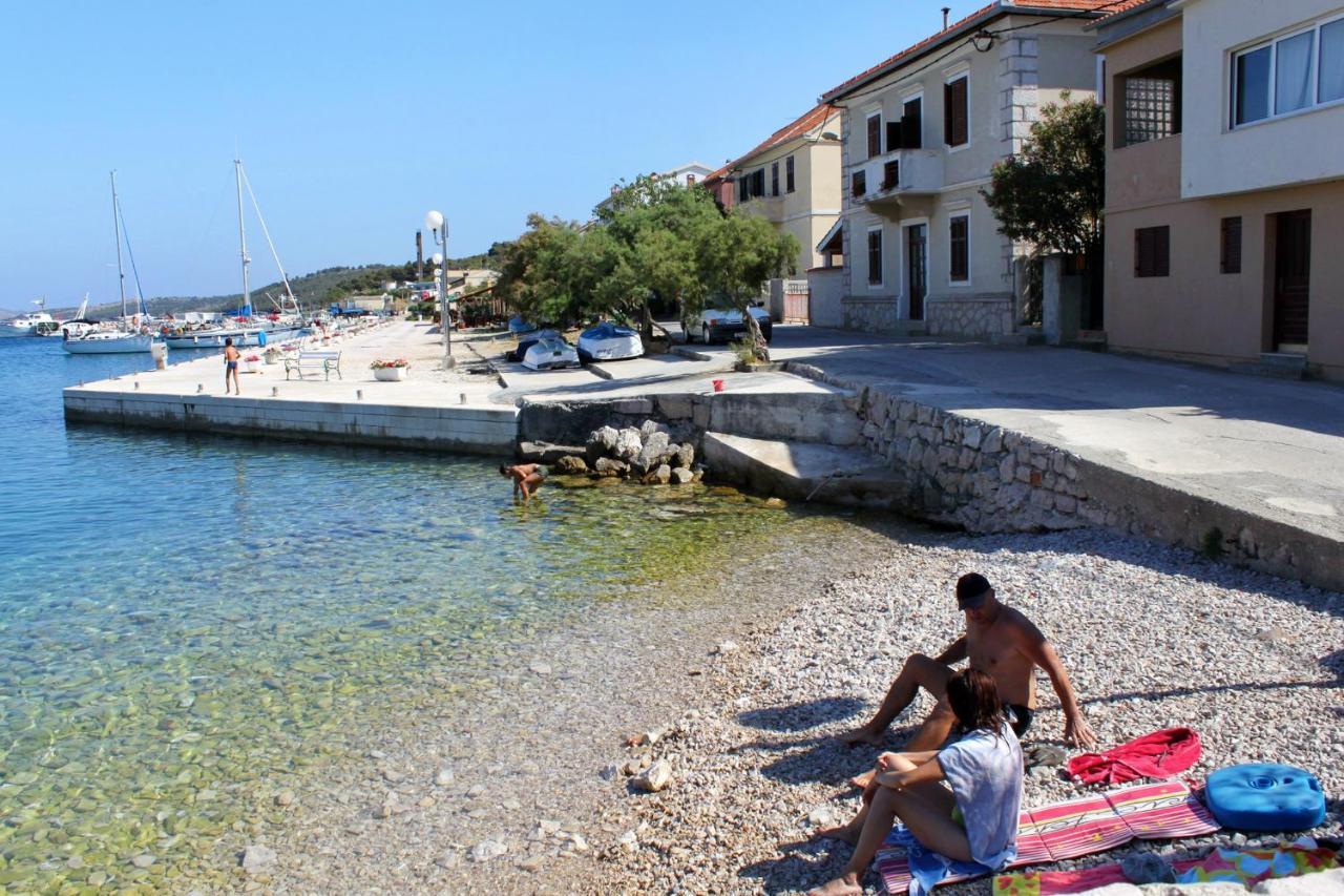 Apartments With A Parking Space Sali, Dugi Otok - 8136 Екстериор снимка