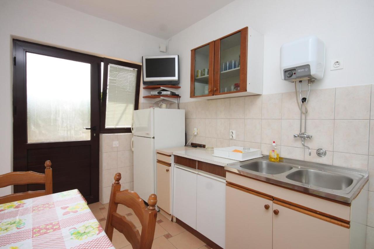 Apartments With A Parking Space Sali, Dugi Otok - 8136 Екстериор снимка