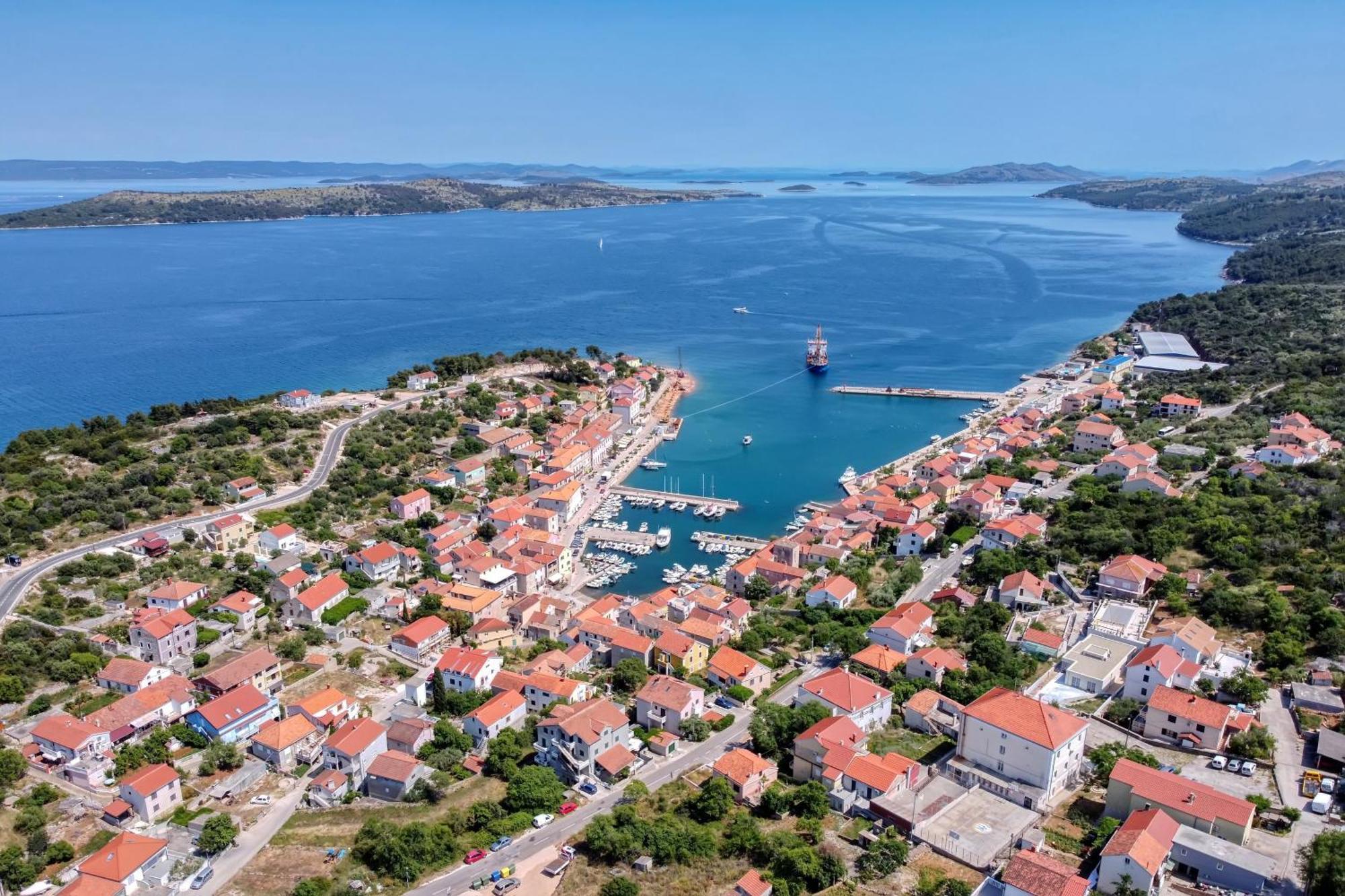 Apartments With A Parking Space Sali, Dugi Otok - 8136 Екстериор снимка